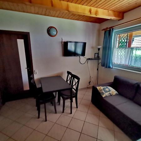 Nemeth Apartmanhaz Balatongyorok Exterior photo